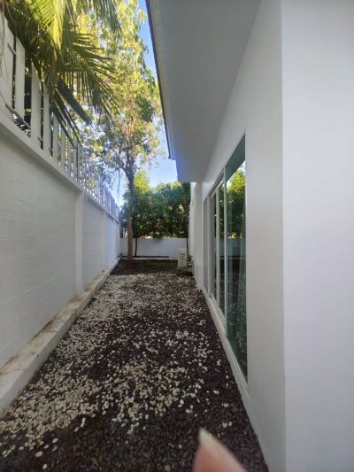 13R0184 This house for rent 4 bedroom 3 bathroom 45,000/month at paklok,thalang