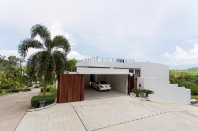 13R0189 ให้เช่า pool villa 4 ห้องนอน 5 ห้องน้ำ ราคา 200,000/เดือน โซนป่าคลอก,ถลาง