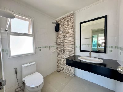 13R0218 This house for rent 3 bedroom 3 bathroom 50,000/month at paklok,thalang