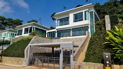 13R0220 Pool villa for rent 3 bedroom 3 bathroom 100,000/month at paklok,thalang