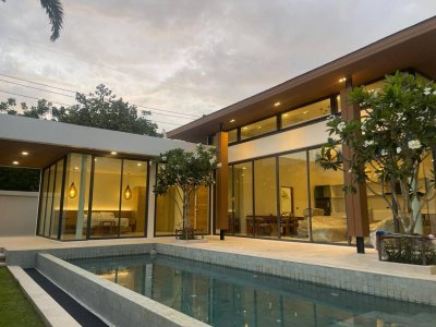 13R0239 ให้เช่า pool villa 4 ห้องนอน 4 ห้องน้ำ ราคา 150,000/เดือน โซนป่าคลอก,ถลาง