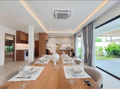 13R0242 Pool villa for rent 4 bedroom 5 bathroom 150,000/month at paklok,thalang
