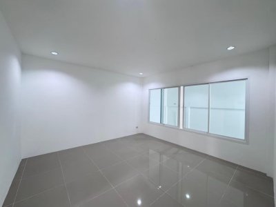 13S0046 This house for sale 3,590,000 baht 2 bedroom 2 bathroom located at paklok,thalang