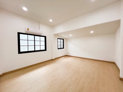 13S0047 ขายบ้านเดี่ยวชั้นเดียว ราคา 3,990,000 บาท 3 ห้องนอน 2 ห้องน้ำ โซนป่าคลอก