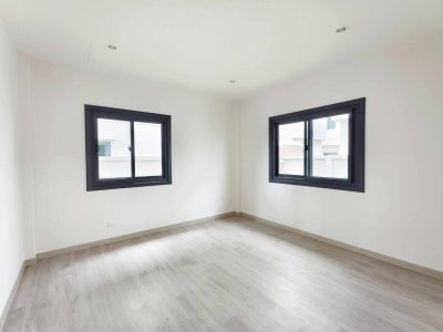 13S0048 This house for sale 7,350,000 baht 4 bedroom 3 bathroom located at Paklok,thalang