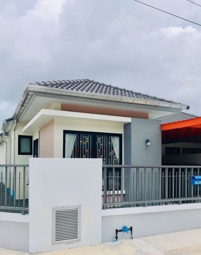 1R0021 ให้เช่าบ้านแฝดชั้นเดียว 3 ห้องนอน 2 ห้องน้ำ ราคา 20,000/เดือน โซนสนามบิน