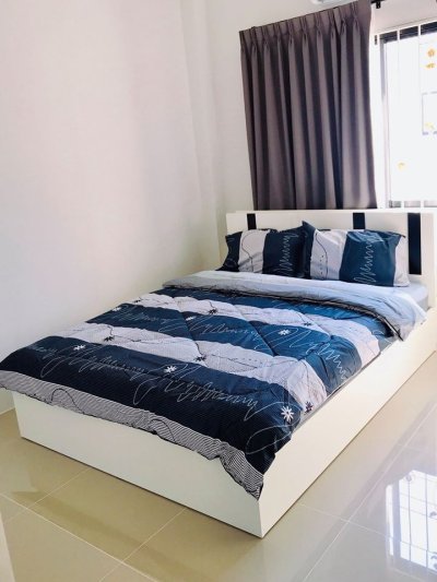 1R0021 ให้เช่าบ้านแฝดชั้นเดียว 3 ห้องนอน 2 ห้องน้ำ ราคา 20,000/เดือน โซนสนามบิน