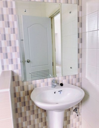 1R0021 ให้เช่าบ้านแฝดชั้นเดียว 3 ห้องนอน 2 ห้องน้ำ ราคา 20,000/เดือน โซนสนามบิน