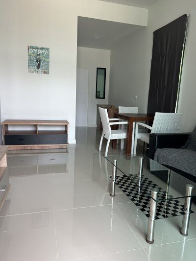 1R0057 ให้เช่าบ้านแฝดชั้นเดียว 2 ห้องนอน 2 ห้องน้ำ ราคา 26,000/เดือน ใกล้สนามบินภูเก็ต