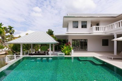 1R0109 ให้เช่า pool villa 5 ห้องนอน 4 ห้องน้ำ ราคา 175,000/เดือน โซนสนามบิน