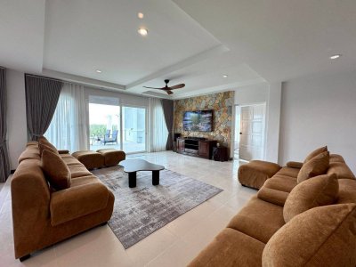 1R0176 Pool villa for rent 7 bedroom 8 bathroom 280,000/month near airport