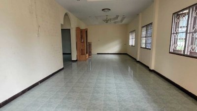 1S0013 This house for sale 7,000,000 baht 3 bedroom 2 bathroom near airport