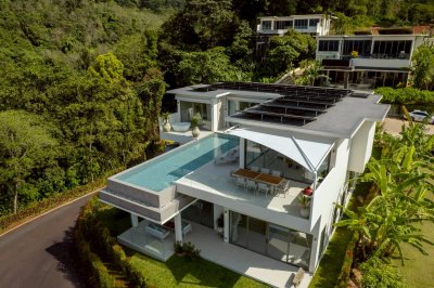 1S0017 This house for sale 65,600,000 baht 4 bedroom 4 bathroom near airport