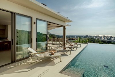 1S0017 This house for sale 65,600,000 baht 4 bedroom 4 bathroom near airport
