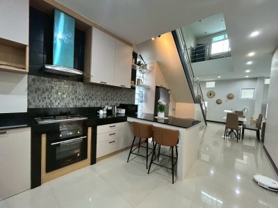 2R0035 ให้เช่า pool villa สองชั้น 4 ห้องนอน 3 ห้องน้ำ ราคา 120,000/เดือน โซนเชิงทะเล,ถลาง 2R0035 ให้เช่า pool villa สองชั้น 4 ห้องนอน 3 ห้องน้ำ ราคา 120,000/เดือน โซนเชิงทะเล,ถลาง