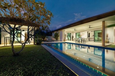 2R0040 ให้เช่า pool villa 4 ห้องนอน 3 ห้องน้ำ ราคา 200,000/เดือน โซนเชิงทะเล,ถลาง