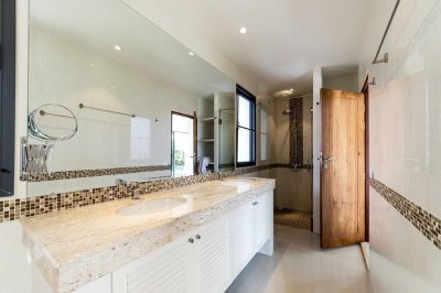2R0040 ให้เช่า pool villa 4 ห้องนอน 3 ห้องน้ำ ราคา 200,000/เดือน โซนเชิงทะเล,ถลาง