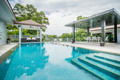 2R0244 This pool villa 3 bedroom 4 bathroom 300,000/month at cherngtalay,thalang