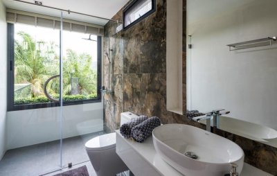 2R0279 This pool villa 5 bedroom 4 bathroom 250,000/month the house location at cherng talay,thalang