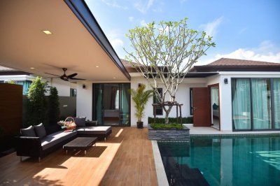 2R0298 This pool villa 3bedroom 3bathroom 120,000/month the house location at cherng talay,thalang