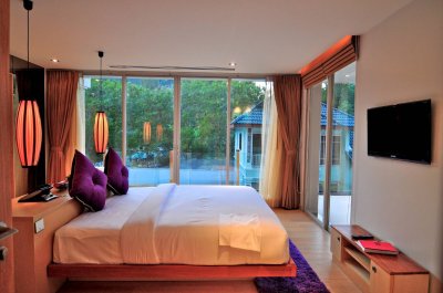 2R0315 คอนโดมิเนียม 2 ห้องนอน 2 ห้องน้ำ ให้เช่าเดือนละ 80,000 บาท โซนเชิงทะเล,ถลาง