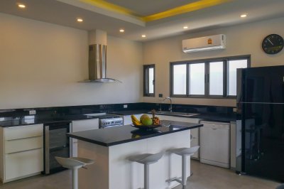 2R0430 ให้เช่า pool villa 3ห้องนอน 4ห้องน้ำ ราคา 125,000/เดือน โซนเชิงทะเล,ถลาง