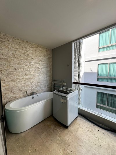 2R0473 The regent condo studio room 30,000/month at cherngtalay,thalang