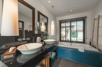 2R0653 ให้เช่า pool villa 4 ห้องนอน 4ห้อง น้ำราคา 220,000/เดือน โซนเชิงทะเล , ถลาง