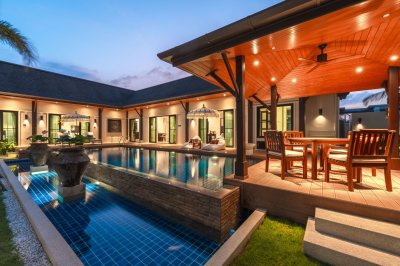 2R0653 ให้เช่า pool villa 4 ห้องนอน 4ห้อง น้ำราคา 220,000/เดือน โซนเชิงทะเล , ถลาง