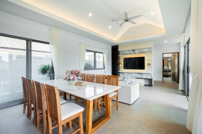 2R0772 ให้เช่า pool villa 4 ห้องนอน 5 ห้องน้ำ ราคา 170,000/เดือน โซนเชิงทะเล,ถลาง