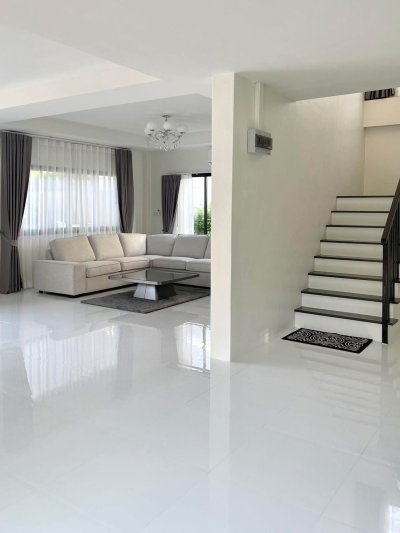 2R0881 ให้เช่าบ้านเดี่ยวสองชั้น 4 ห้องนอน 3 ห้องน้ำ ราคา 80,000/เดือน โซนเชิงทะเล,ถลาง
