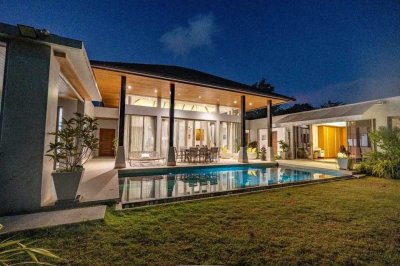 2R0883 Pool villa for rent 4 bedroom 3 bathroom 200,000/month at cherngtalay,thalang