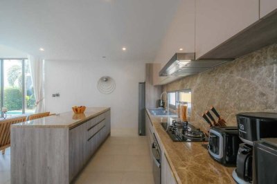 2R0888 ให้เช่า pool villa 3 ห้องนอน 4 ห้องน้ำ ราคา 200,000/เดือน โซนเชิงทะเล,ถลาง
