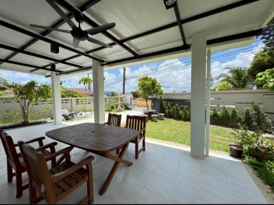 2R0926 ให้เช่าบ้านเดี่ยวชั้นเดียว 3 ห้องนอน 2 ห้องน้ำ ราคา 60,000/เดือน โซนเชิงทะเล,ถลาง 2R0926 ให้เช่าบ้านเดี่ยวชั้นเดียว 3 ห้องนอน 2 ห้องน้ำ ราคา 60,000/เดือน โซนเชิงทะเล,ถลาง