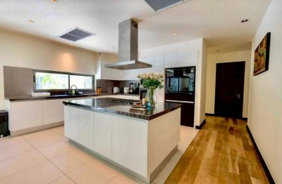 2R0937 Pool villa for rent 4 bedroom 4 bathroom 240,000/month at cherngtalay,thalang