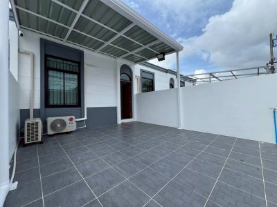 2R0953 ให้เช่าบ้านแฝดชั้นเดียว 2 ห้องนอน 1 ห้องน้ำ ราคา 32,000/เดือน โซนเชิงทะเล,ถลาง