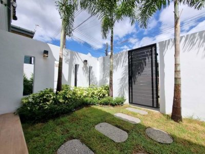 2R0961 ให้เช่าบ้านเดี่ยวชั้นเดียว 3 ห้องนอน 3 ห้องน้ำ ราคา 69,000/เดือน โซนเชิงทะเล,ถลาง