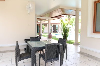 2R0983 ให้เช่า pool villa 4 ห้องนอน 4 ห้องน้ำ ราคา 200,000/เดือน โซนเชิงทะเล,ถลาง