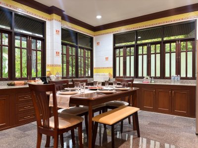 2R0987 ให้เช่าบ้านเดี่ยวสองชั้น 3 ห้องนอน 3 ห้องน้ำ ราคา 120,000/เดือน โซนเชิงทะเล,ถลาง