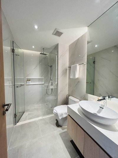 2R0993 คอนโดมิเนียม 1 ห้องนอน 1 ห้องน้ำ ให้เช่าเดือนละ 75,000 บาท โซนเชิงทะเล,ถลาง