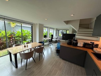 2R0997 ให้เช่าบ้านแฝดสองชั้น 2 ห้องนอน 3 ห้องน้ำ ราคา 75,000/เดือน โซนเชิงทะเล,ถลาง