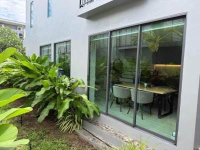 2R0997 ให้เช่าบ้านแฝดสองชั้น 2 ห้องนอน 3 ห้องน้ำ ราคา 75,000/เดือน โซนเชิงทะเล,ถลาง