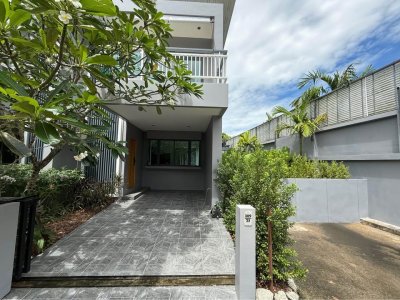 2R0997 ให้เช่าบ้านแฝดสองชั้น 2 ห้องนอน 3 ห้องน้ำ ราคา 75,000/เดือน โซนเชิงทะเล,ถลาง