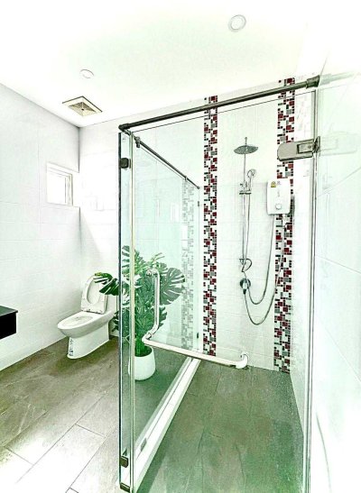 2R1000 ให้เช่าบ้านเดี่ยวชั้นเดียว 2 ห้องนอน 2 ห้องน้ำ ราคา 75,000/เดือน โซนเชิงทะเล,ถลาง