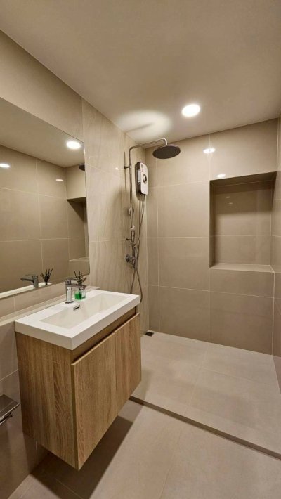 2R1021 คอนโดมิเนียม  1 ห้องนอน 1 ห้องน้ำ ให้เช่าเดือนละ 20,000 บาท โซนเชิงทะเล,ถลาง