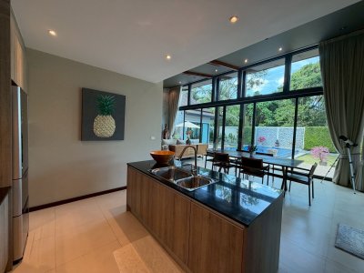 2R1035 ให้เช่า pool villa 3 ห้องนอน 3 ห้องน้ำ ราคา 250,000/เดือน โซนเชิงทะเล,ถลาง