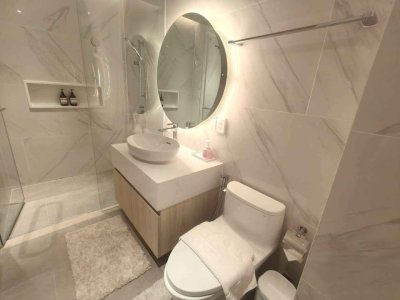 2R1050 คอนโดมิเนียม 1 ห้องนอน 1 ห้องน้ำ ให้เช่าเดือนละ 70,000 บาท โซนเชิงทะเล,ถลาง