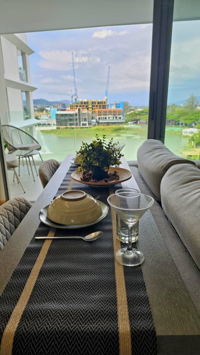 2R1055 คอนโดมิเนียม 1 ห้องนอน 1 ห้องน้ำ ให้เช่าเดือนละ 62,000 บาท โซนเชิงทะเล,ถลาง