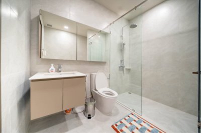 2R1063 คอนโดมิเนียม 2 ห้องนอน 2 ห้องน้ำ ให้เช่าเดือนละ 90,000 บาท โซนเชิงทะเล,ถลาง