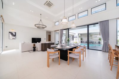 2R1068 ให้เช่า pool villa 4 ห้องนอน 6 ห้องน้ำ ราคา 300,000/เดือน โซนเชิงทะเล,ถลาง